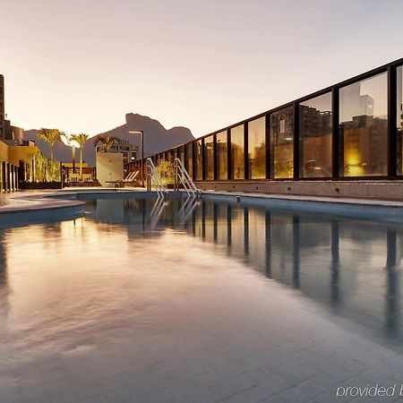 Radisson Rio De Janeiro Barra Hotel Exterior photo The rooftop pool at the hotel